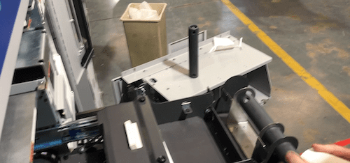 Remove the label supply spindle